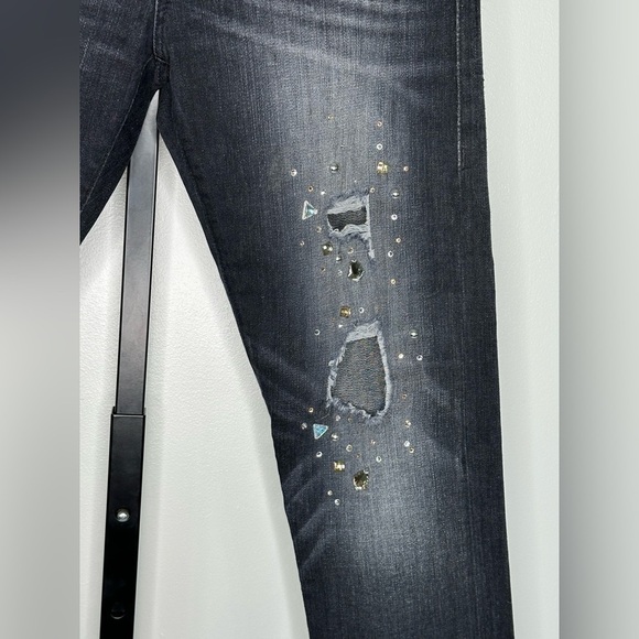 True Religion Women's Low Rise Relaxed Skinny Jeans with Rhinestones distressed - Picture 3 of 9